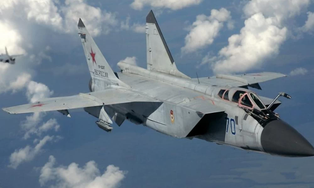 MiG-31: Tα θρυλικά ρωσικά μαχητικά «φορτώνονται» με υπερηχητικούς πυραύλους Kinzhal
